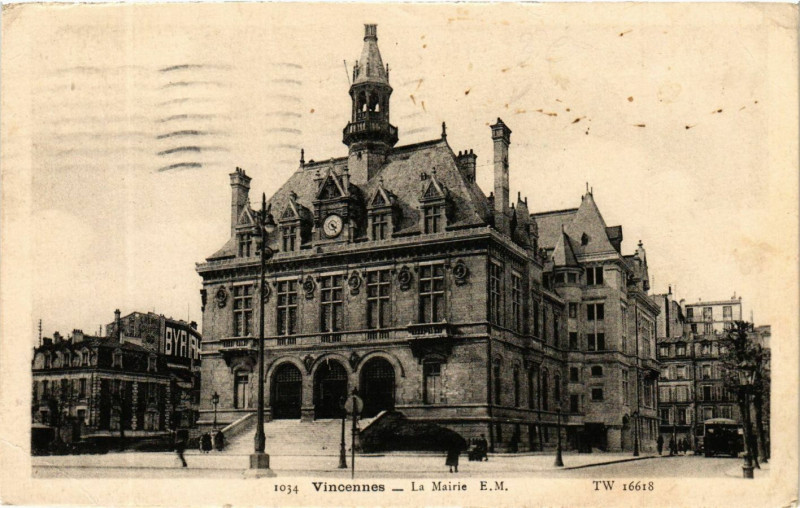 Carte postale ancienne Vincennes - La Mairie à Vincennes