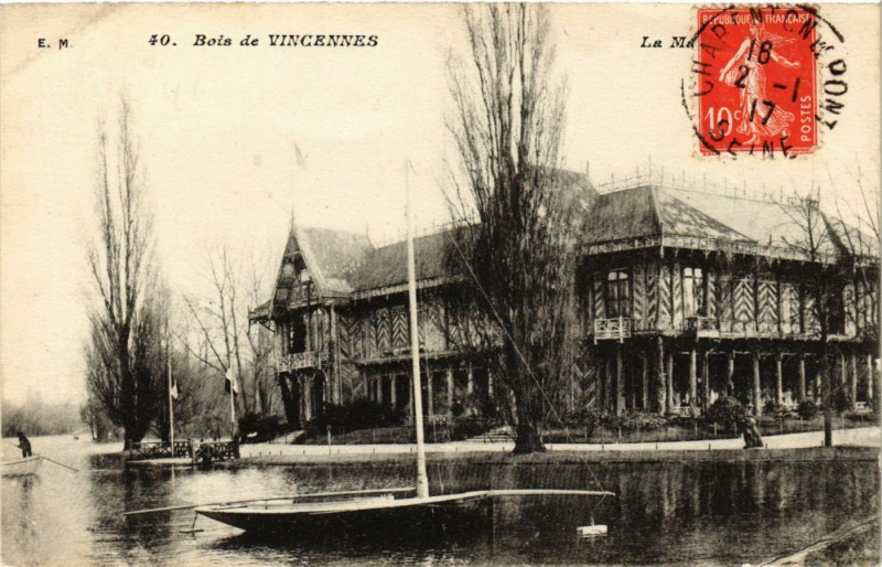 Carte postale ancienne Bois de Vincennes - La Maison Forestière à Paris 12e