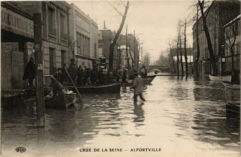 Carte postale ancienne Crue de la Seine - Alfortville à Alfortville