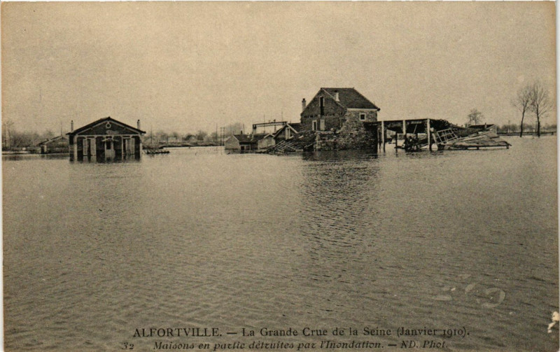 Carte postale ancienne Alfortville - La Grande Crue à Alfortville