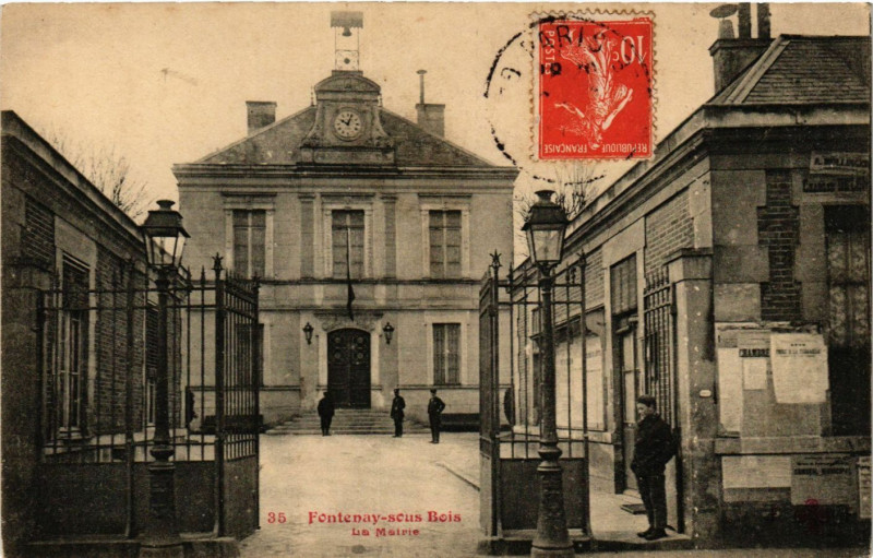 Carte postale ancienne Fontenay sous Bois - La Mairie à Fontenay-sous-Bois