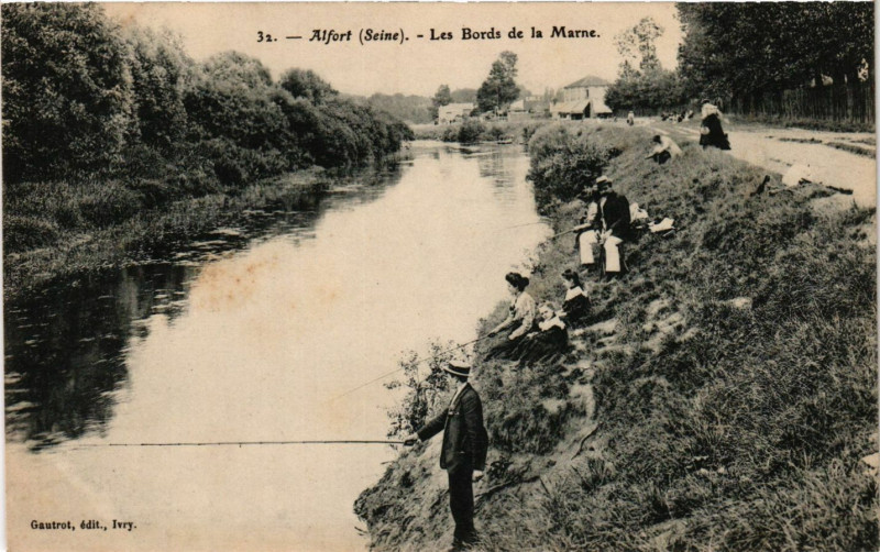 Carte postale ancienne Alfort - Les Bords de la Marne