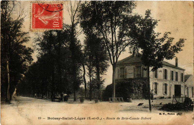 Carte postale ancienne Boissy-Saint-Leger - Route de Brie-Comte Robert à Boissy-Saint-Léger