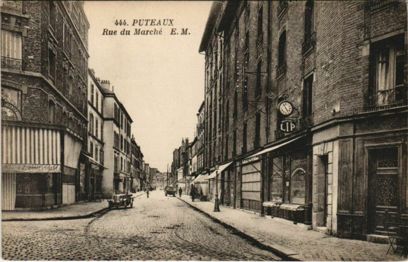 Carte postale ancienne Puteaux Rue du Marché à Puteaux