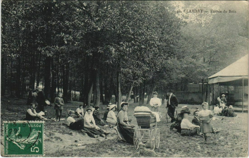Carte postale ancienne Clamart Entrée du Bois à Clamart