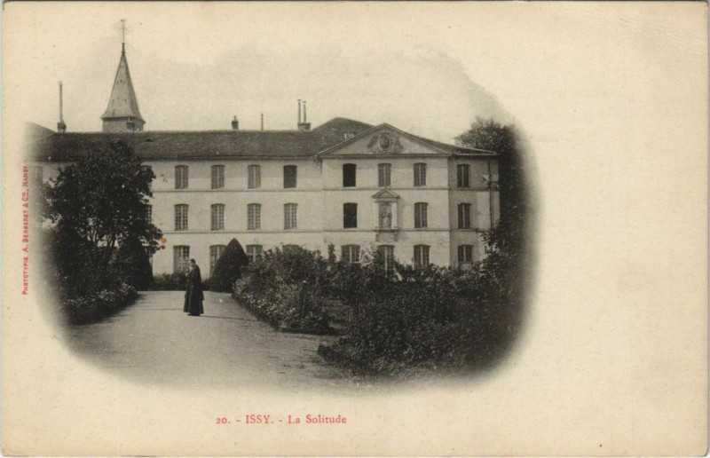 Carte postale ancienne Issy La Solitude