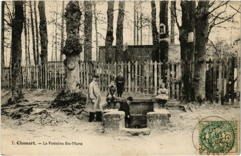Carte postale ancienne Clamart - La Fontaine Ste-Marie à Clamart