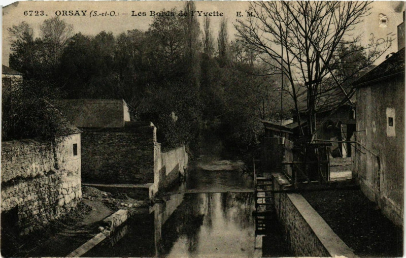 Carte postale ancienne Essonne Orsay Les Bords de l'Yvette