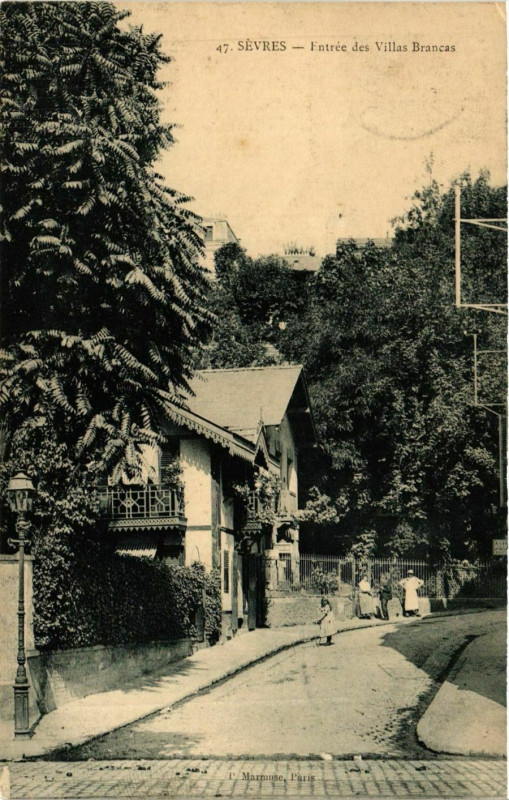 Carte postale ancienne H-d-Seine Sevres Entrée des Villas Brancas à Sèvres