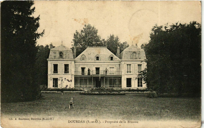 Carte postale ancienne Essonne Dourdan Propriété de la Brousse