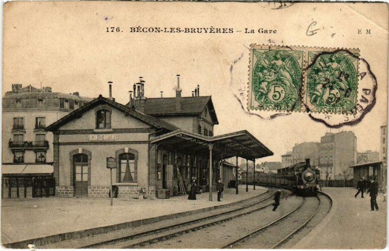 Carte postale ancienne Becon-les-Bruyeres La Gare