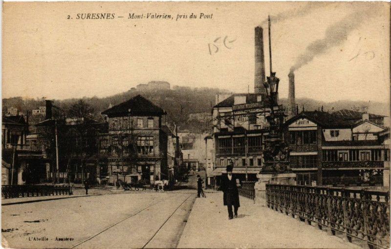 Carte postale ancienne Suresnes - Mont-Valerien, pris du Pont à Suresnes