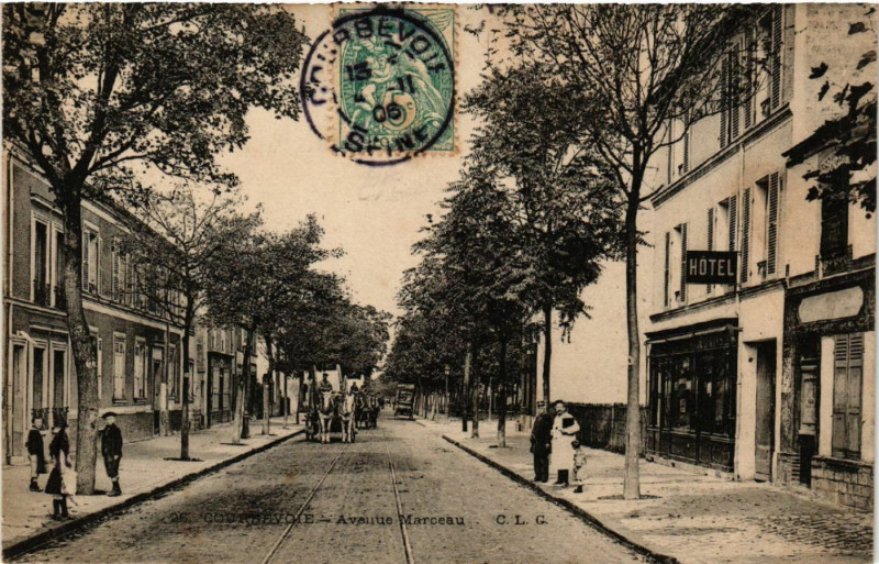Carte postale ancienne Courbevoie - Avenue Marceau à Courbevoie