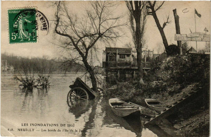 Carte postale ancienne Les Inondations de 1910 - Neuilly - Les bords de l'Ile de la ..