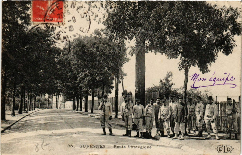 Carte postale ancienne Suresnes - Route Stratégique à Suresnes