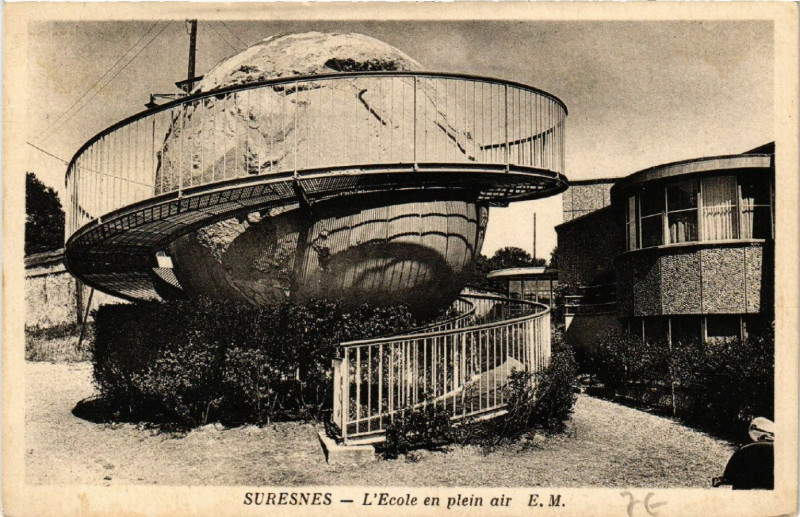 Carte postale ancienne Suresnes - L'Ecole en plein air à Suresnes