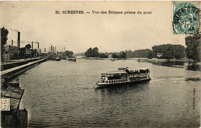 Carte postale ancienne Suresnes - Vue des Ecluses prises du pont à Suresnes