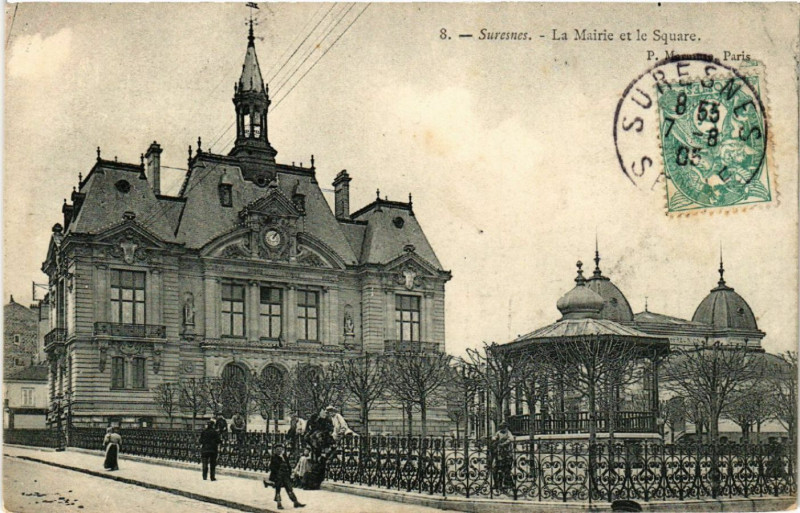 Carte postale ancienne Suresnes - La Mairie et le Square à Suresnes