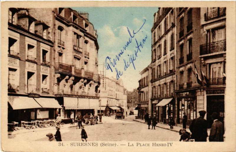 Carte postale ancienne Suresnes (Seine) - La Place Henri Iv à Suresnes