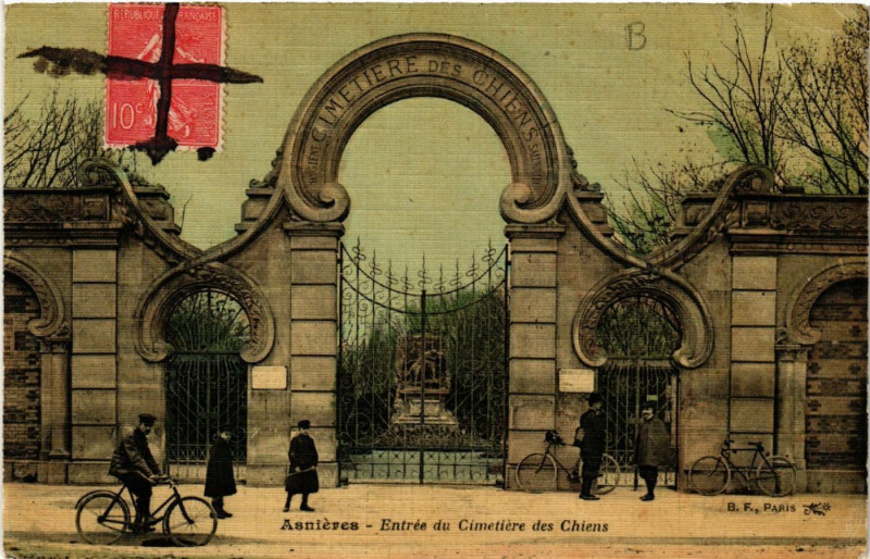 Carte postale ancienne Entrée du Cimetière des Chiens à Asnières-sur-Seine