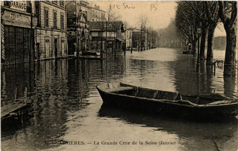 Carte postale ancienne Asniéres - La Grande Crue de la Seine (Janvier 1910)