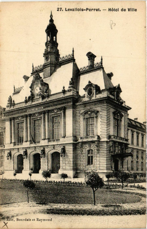 Carte postale ancienne Levallois-Perret - Hotel de Ville à Levallois-Perret