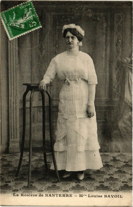 Carte postale ancienne La Rosiére de Nanterre Mlle Louise Bavoil à Nanterre