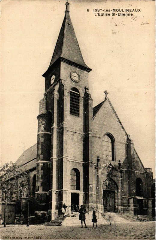 Carte postale ancienne L'Eglise Saint-Etienne à Issy-les-Moulineaux