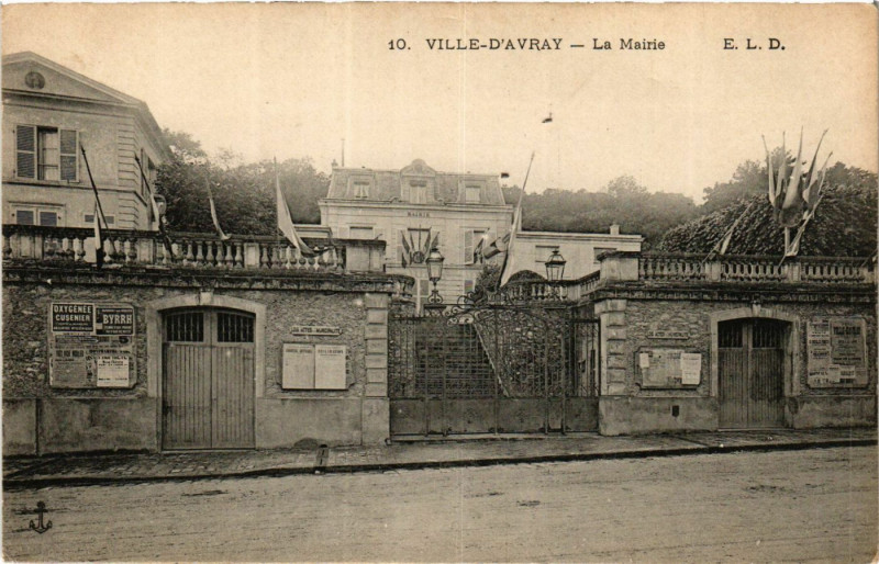 Carte postale ancienne Ville d'Avray La Mairie France à Ville-d'Avray