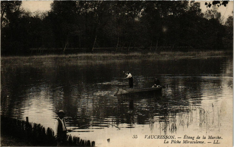 Carte postale ancienne Vaucresson Etang de la Marche-La Péche Miraculense à Vaucresson