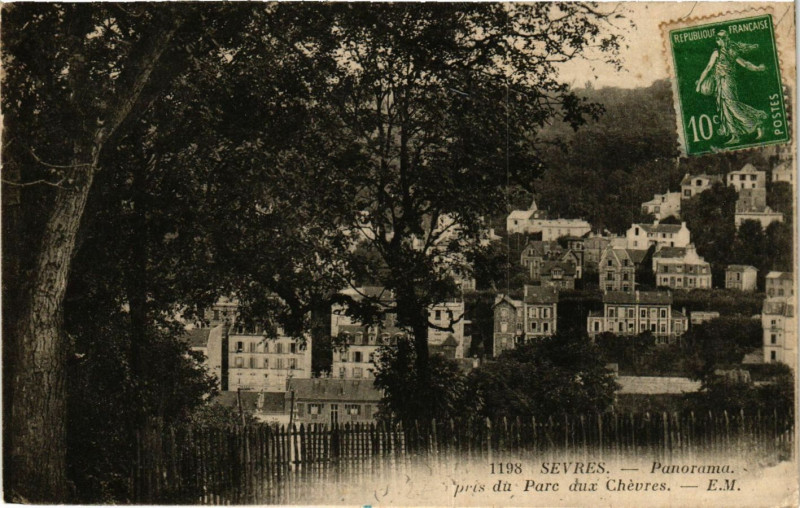 Carte postale ancienne Sevres Panorama pris du Parc aux Chévres à Sèvres