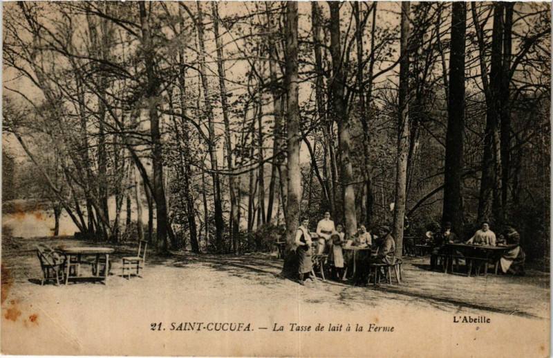 Carte postale ancienne Saint Cucufa La Tasse de lait á la Ferme