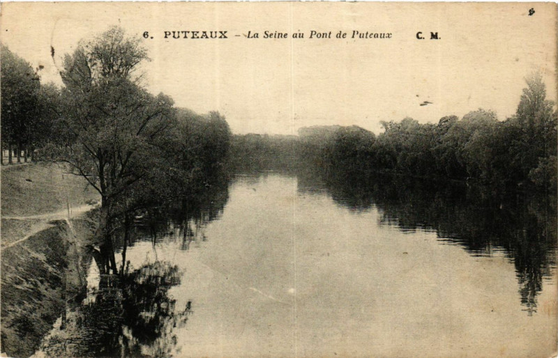 Carte postale ancienne Puteaux La Seine au Pont de Puteaux à Puteaux