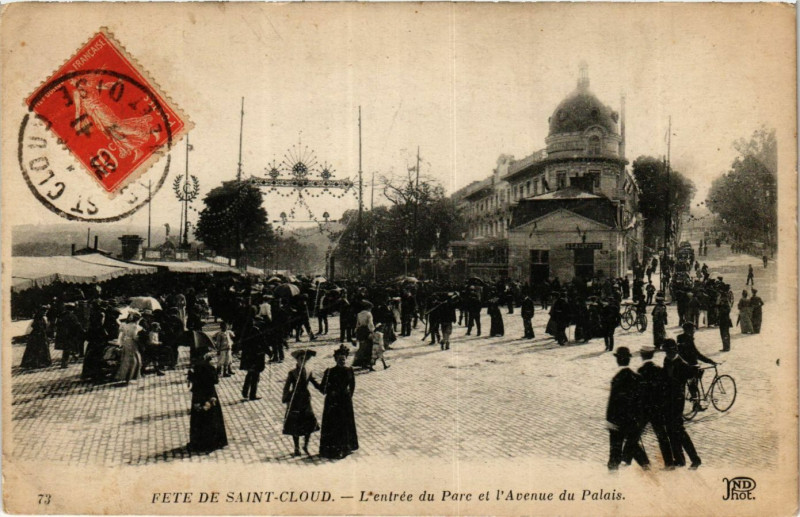 Carte postale ancienne Fete De Saint Cloud Entrée du Parc et l'Avenue du Palais à Saint-Cloud