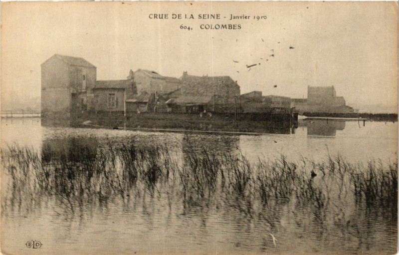 Carte postale ancienne Crue de la Seine Colombes à Colombes