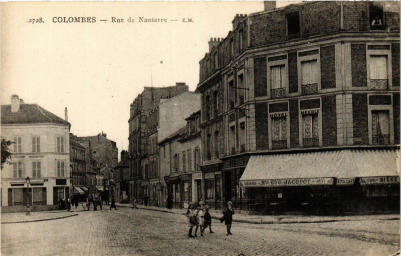 Carte postale ancienne Colombes Rue de Nanterre à Colombes