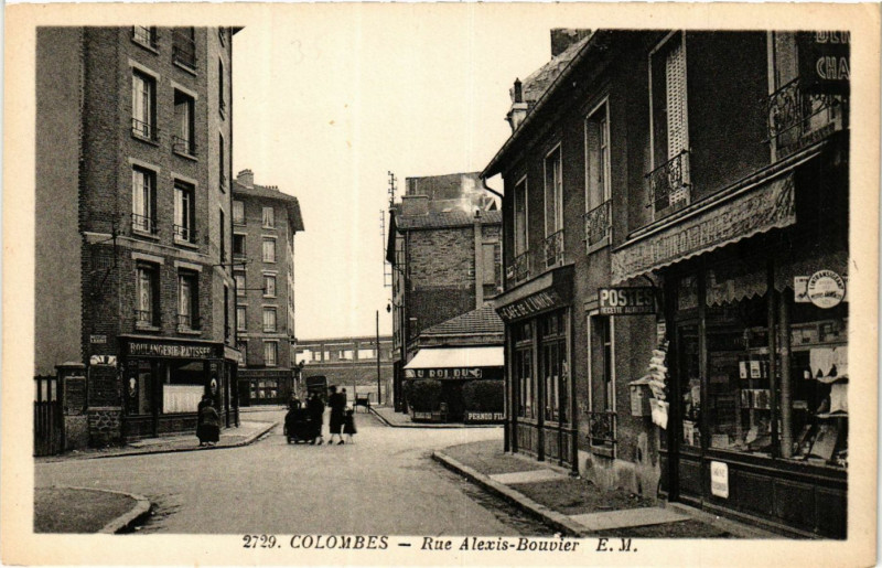 Carte postale ancienne Colombes Rue Alexis Bouvier à Colombes