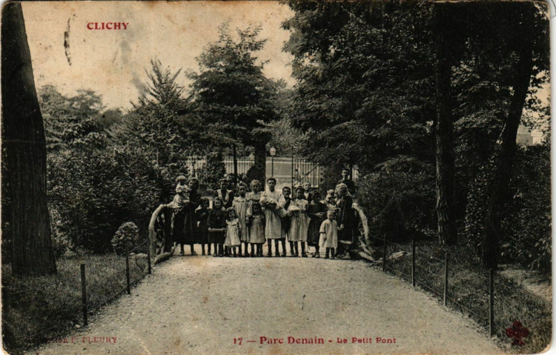 Carte postale ancienne Parc Denain - Le Petit Pont à Clichy