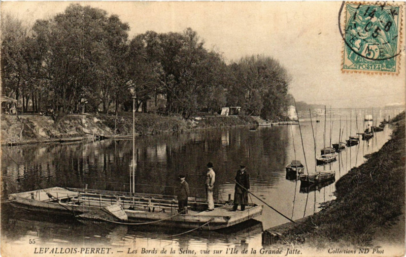 Carte postale ancienne Levallois Perret Les Bords de la Seine à Levallois-Perret