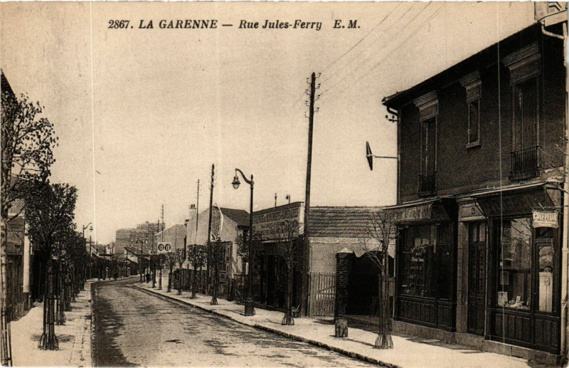 Carte postale ancienne La Garenne - Rue Jules Ferry à La Garenne-Colombes