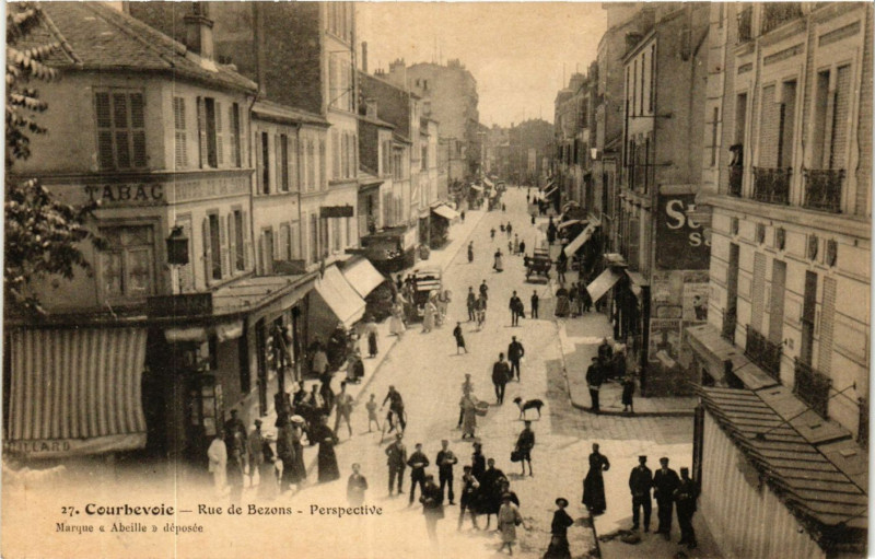Carte postale ancienne Courbevoie Rue de Bezons-Perspective à Courbevoie