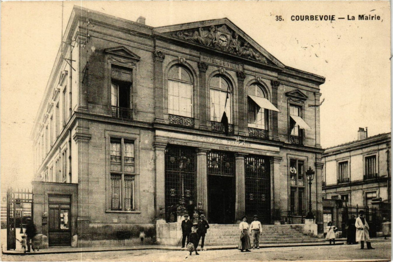 Carte postale ancienne Courbevoie La Mairie à Courbevoie