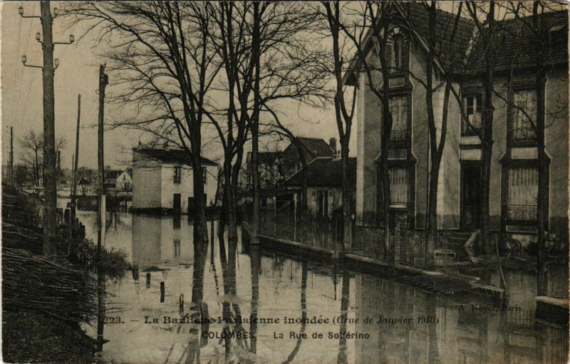Carte postale ancienne Colombes - La Rue de Solferino à Colombes