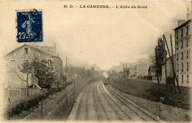 Carte postale ancienne La Garenne - L'Allee du Nord