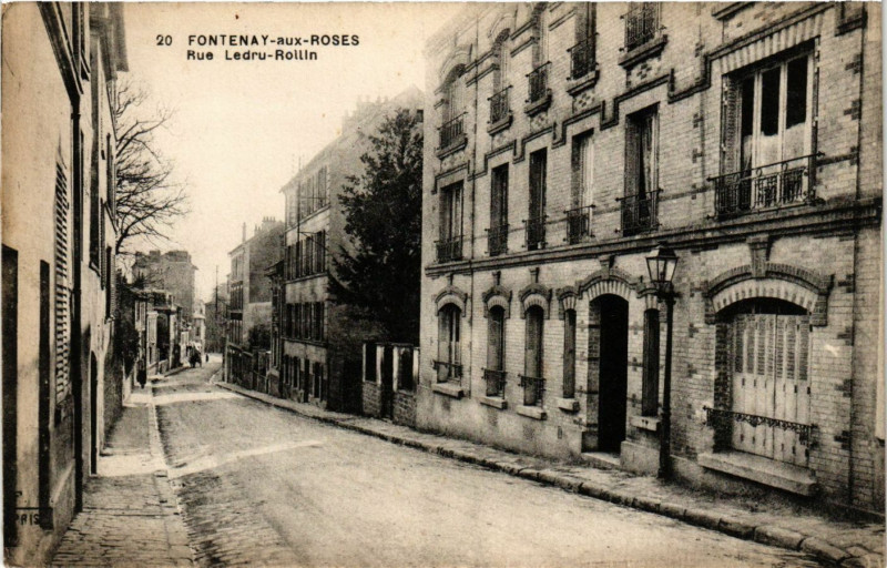 Carte postale ancienne Fontenay aux Roses - Rue Ledru Rollin à Fontenay-aux-Roses