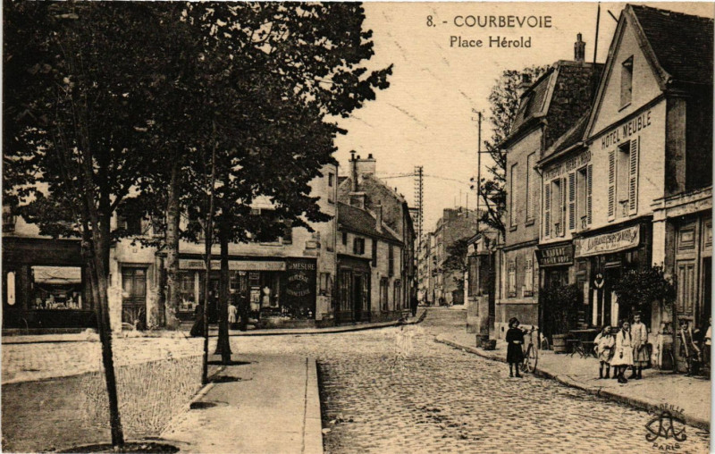 Carte postale ancienne Courbevoie - Place Herold à Courbevoie