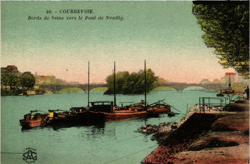 Carte postale ancienne Courbevoie - Bords de Seine vers le Pont à Courbevoie