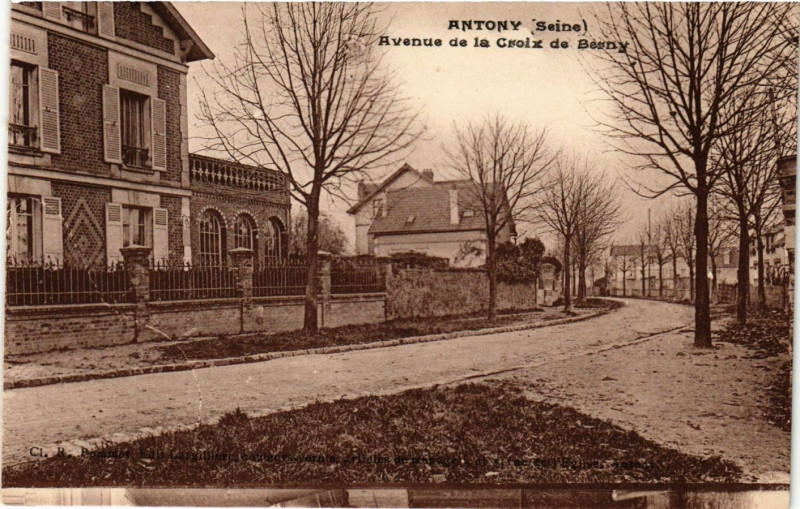 Carte postale ancienne Antony - Avenue de la Croix à Antony