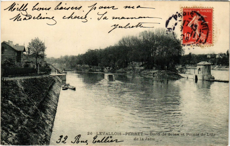 Carte postale ancienne Levallois-Perret - Bord de Seine à Levallois-Perret