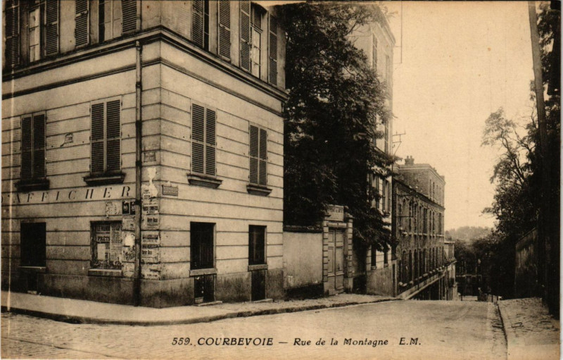 Carte postale ancienne Courbevoie - Rue de la Montagne à Courbevoie